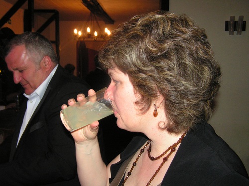 ANNUAL DINNER DANCE @ CAISTER HALL - FRIDAY 17TH APRIL 2009 - photo 42 (pictures\pict0120.jpg)